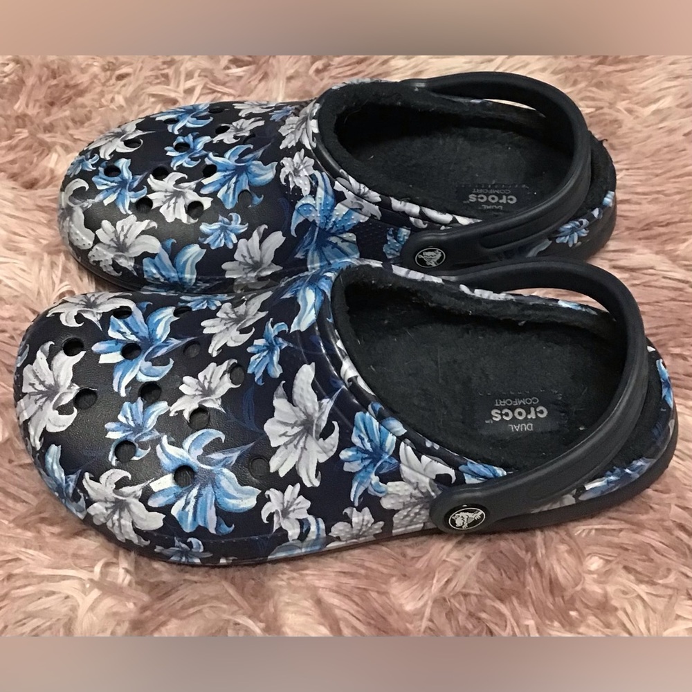 Crocs - Picture 2 of 6